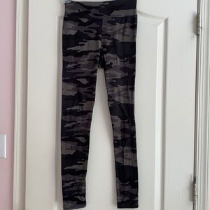 Camo leggings